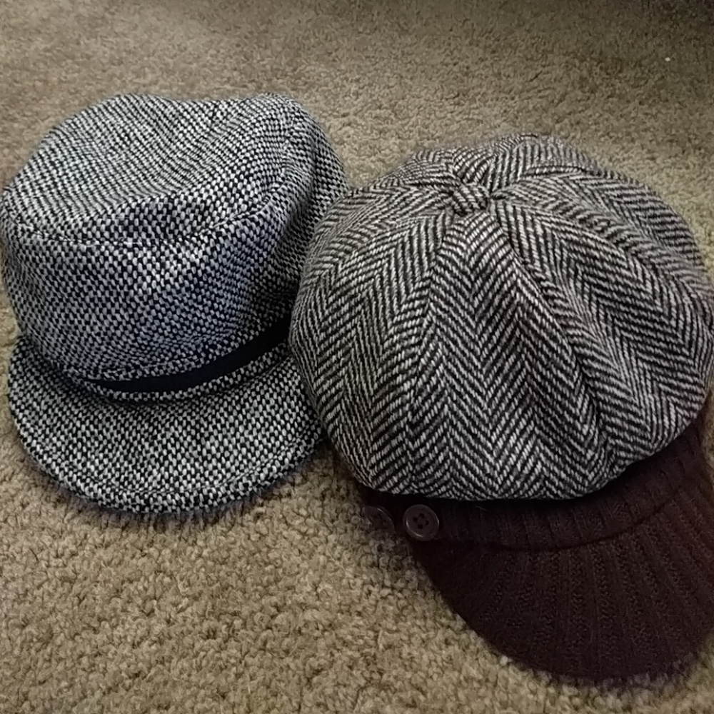 Bundle set of hats